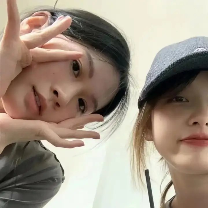 小保安的绝代双娇